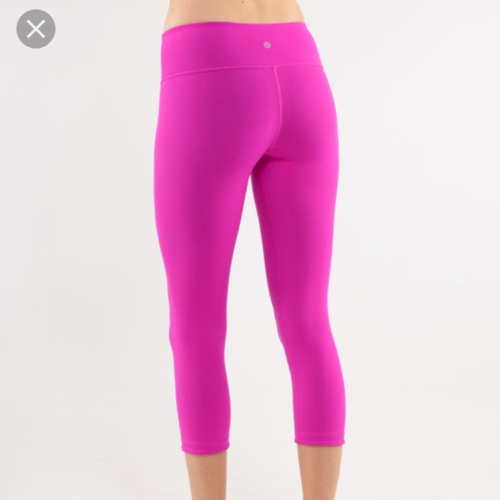 RARE pink Lululemon Crop Leggings